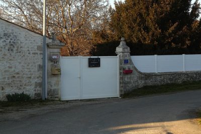 gite, le bouquet de soizic, grandjean, charente maritime, poitou charente, aquitaine, saintes, scoophoto, steve allan cerigo, soizic, chambre d'hote, charentaise, ferme medievale