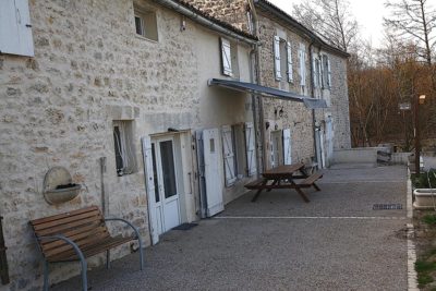 gite, le bouquet de soizic, grandjean, charente maritime, poitou charente, aquitaine, saintes, scoophoto, steve allan cerigo, soizic, chambre d'hote, charentaise, ferme medievale