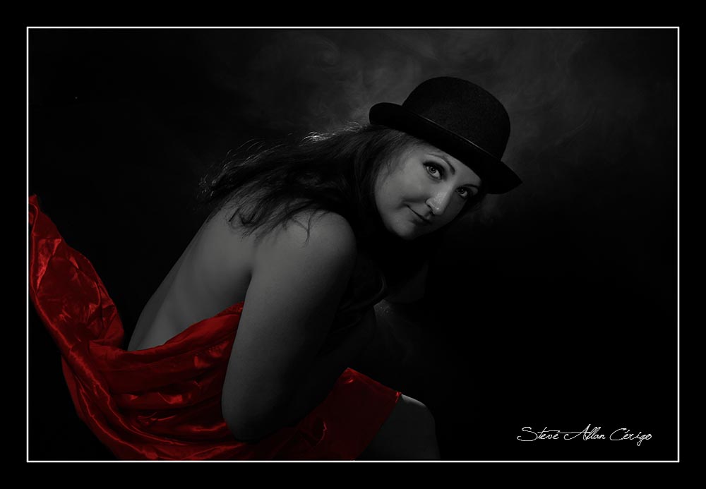 photographe saintes-Shooting Cécile-Book-Photographe professionnel- Mariage- Studio- cérémonie religieuse- evenementiel- banquet- sport-Soizic-Steve Allan Cerigo – Photographe Artistique-Scoophoto - Photographe de mariages- portraits- reportages- studio- France- Charente Maritime- Royan- Saintes- La Rochelle- Cognac- Grandjean-Saint Jean d'Angely- 17- Poitou Charentes-Le Bouquet de Soizic