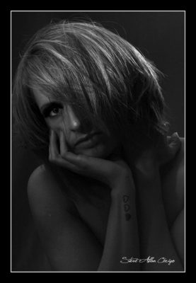 photographe saintes-Shooting Amandine-Book-Photographe professionnel- Mariage- Studio- cérémonie religieuse- evenementiel- banquet- sport-Soizic-Steve Allan Cerigo – Photographe Artistique-Scoophoto - Photographe de mariages- portraits- reportages- studio- France- Charente Maritime- Royan- Saintes- La Rochelle- Cognac- Grandjean-Saint Jean d'Angely- 17- Poitou Charentes-Le Bouquet de Soizic